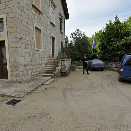 Апартаменти Dzapo Спліт