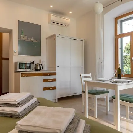 Dzapo شقة سبليت