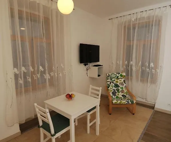 Dzapo Apartment Split