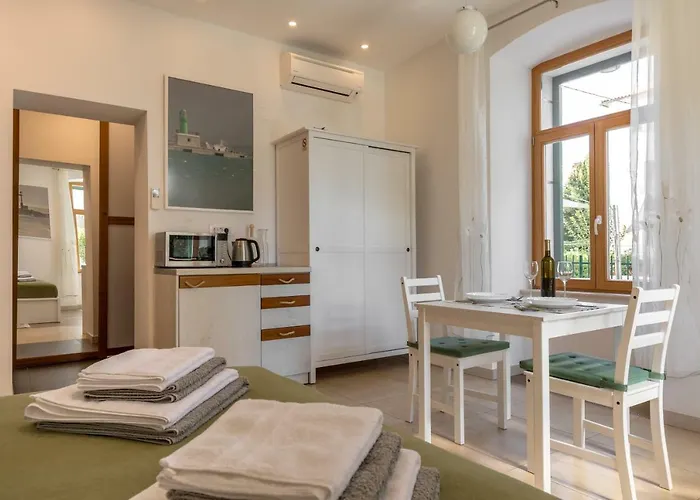 Dzapo Apartment Split