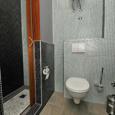 Apartman Dzapo *
